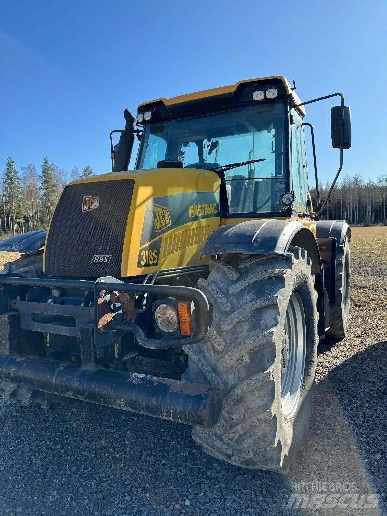 JCB Fastrac 3185 Traktori