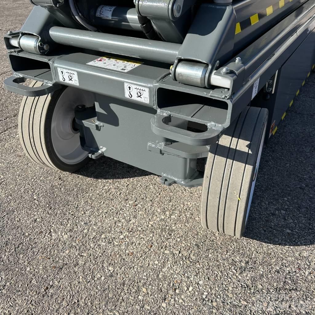 SkyJack SJ 3226 Šķerveida pacēlāji