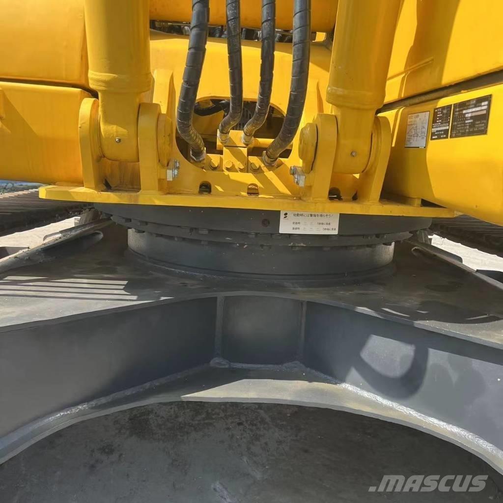 Komatsu PC 130-7 Kāpurķēžu ekskavatori