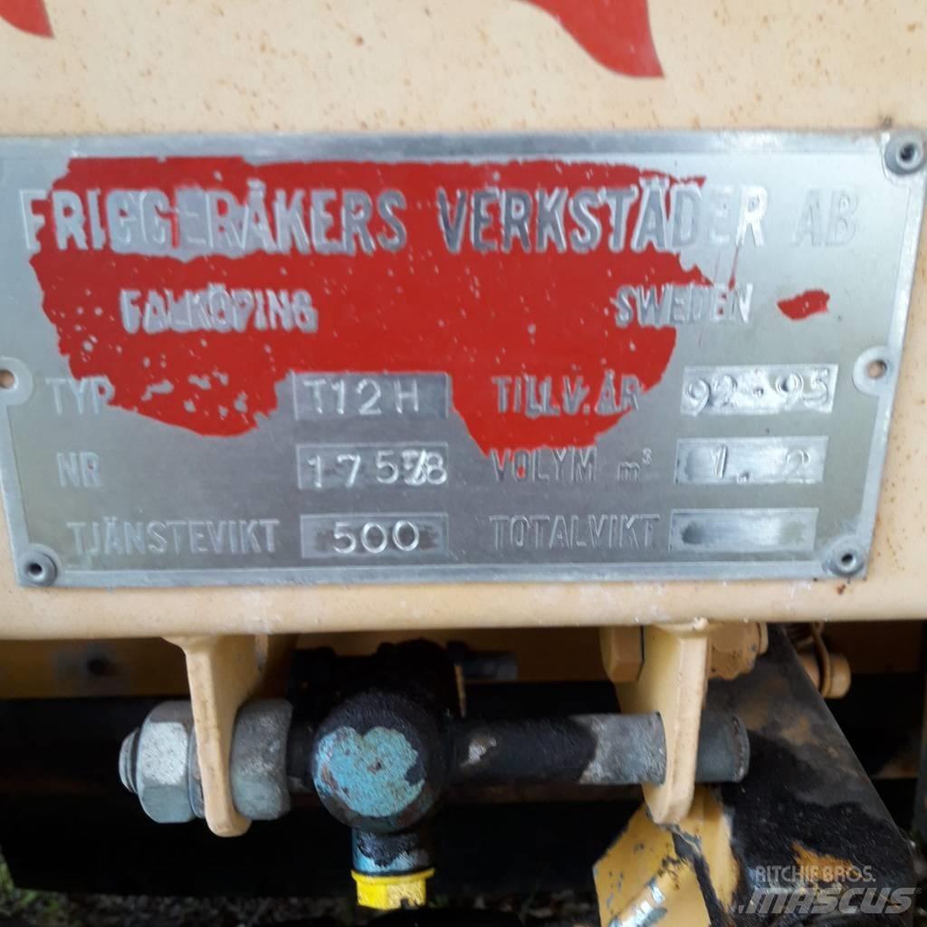 Falköping T12H Smilšu un sāls kaisītāji