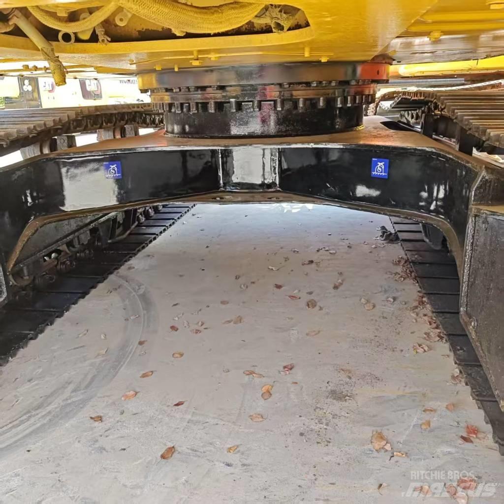 CAT 320 D Kāpurķēžu ekskavatori
