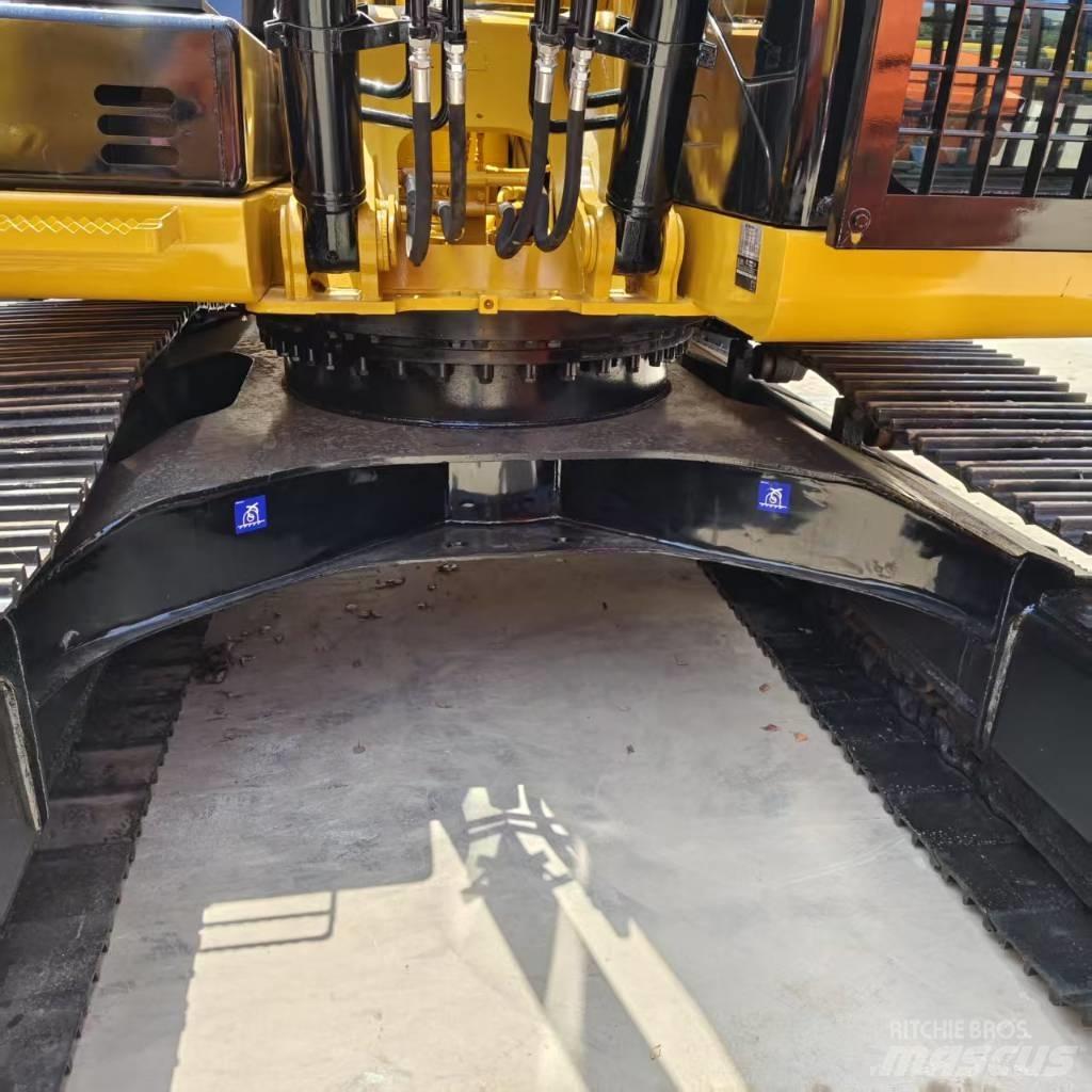 CAT 320 D Kāpurķēžu ekskavatori