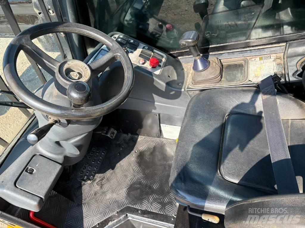 JCB TLT 30 D Teleskopiskie manipulatori