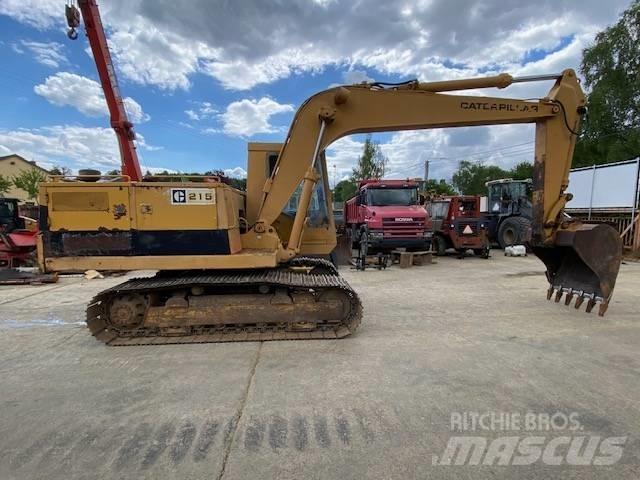 CAT 215 Kāpurķēžu ekskavatori