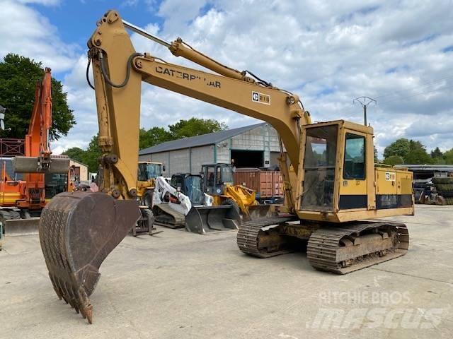 CAT 215 Kāpurķēžu ekskavatori