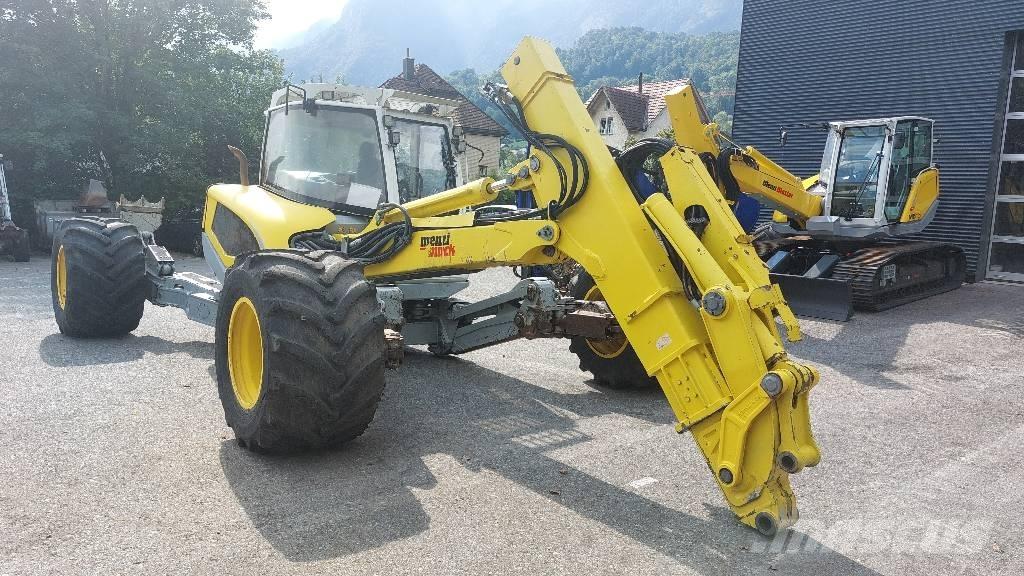 Menzi Muck M545 Ekskavatori uz riteņiem