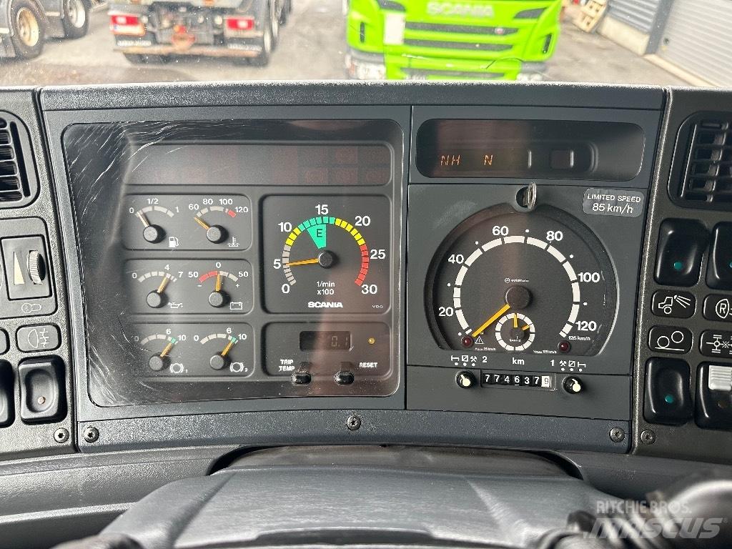 Scania R144 530 6X4 Pašizgāzējs