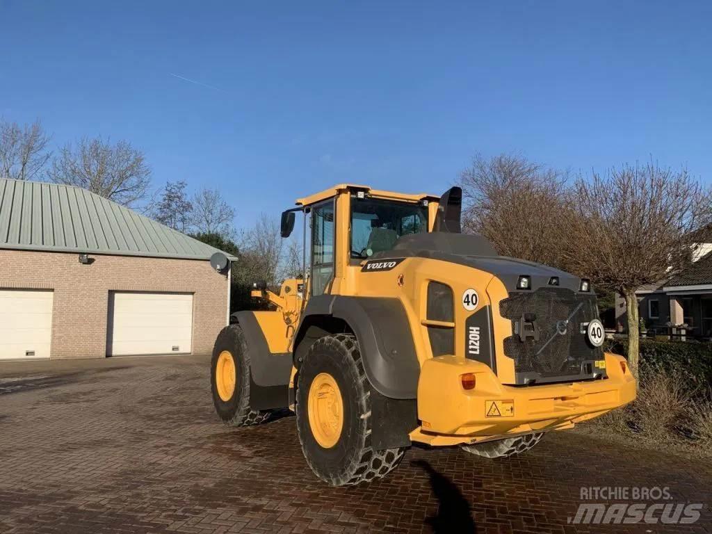 Volvo L120 H Iekrāvēji uz riteņiem