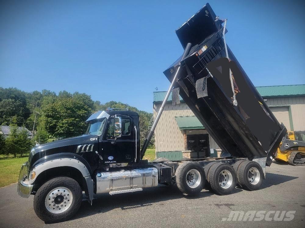 Mack Granite GU 713 Pašizgāzējs