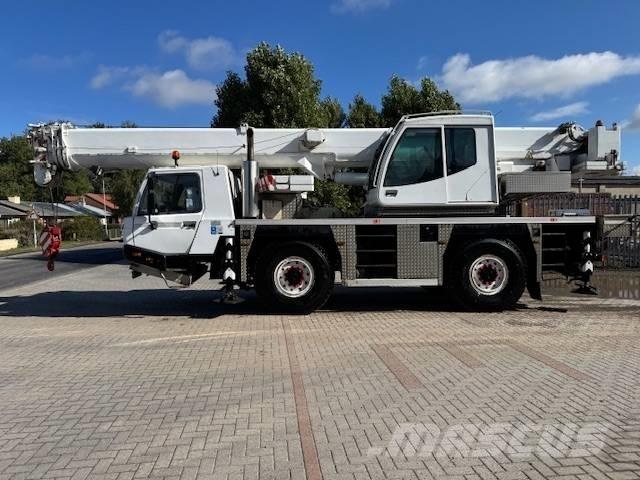 Tadano ATF 40-2 Visurgājēji celtņi