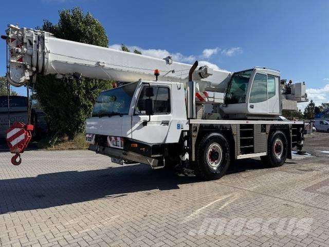 Tadano ATF 40-2 Visurgājēji celtņi