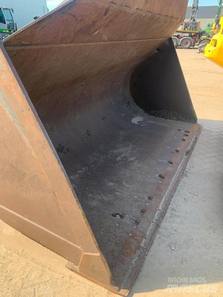 Hyundai HL 770-9 Iekrāvēji uz riteņiem