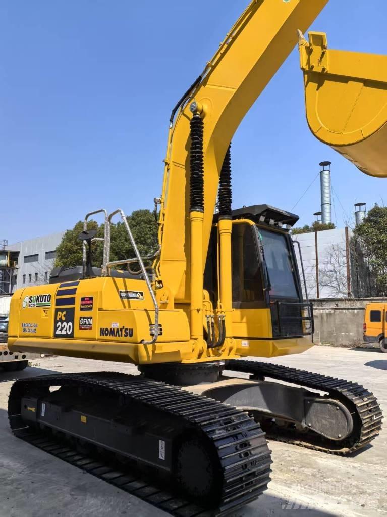 Komatsu PC 220-8 Kāpurķēžu ekskavatori