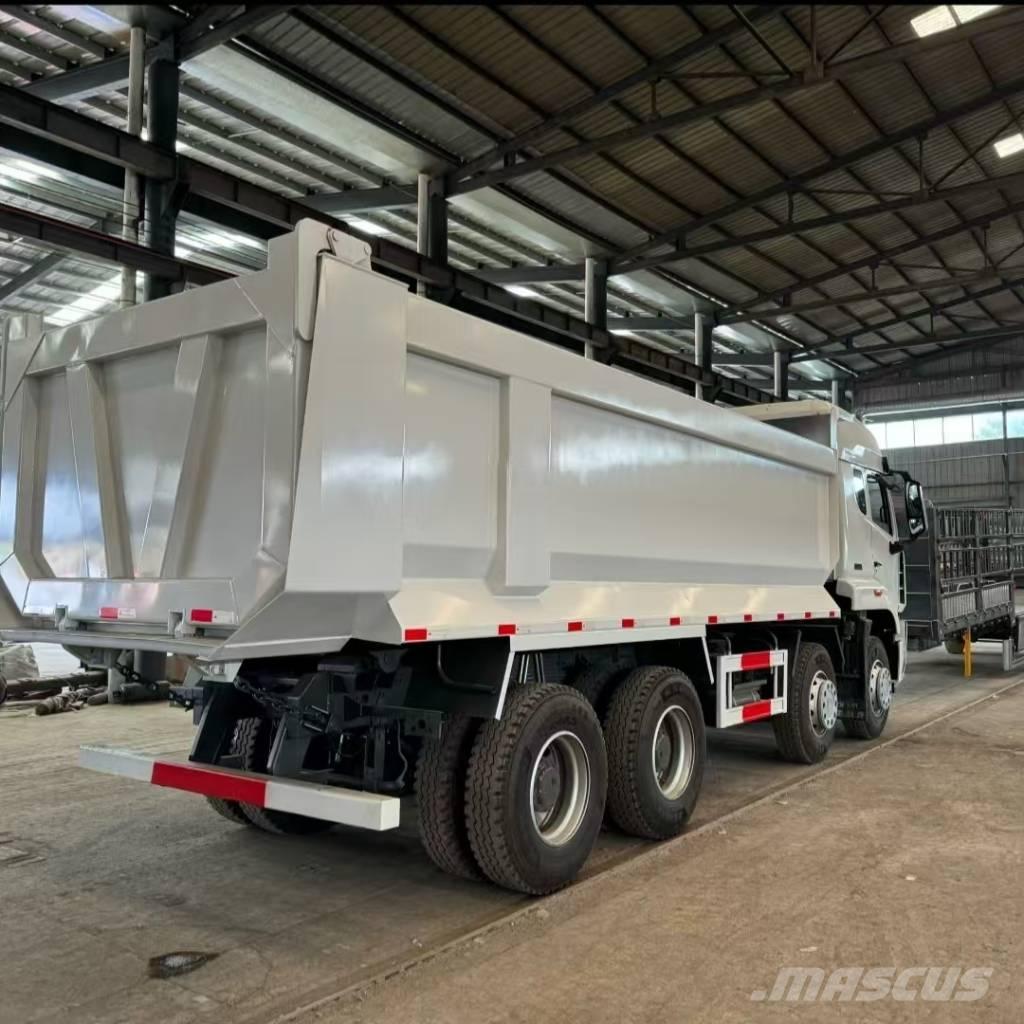 Howo 371 8x4 Pašizgāzējs