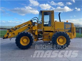 JCB 412 S Iekrāvēji uz riteņiem