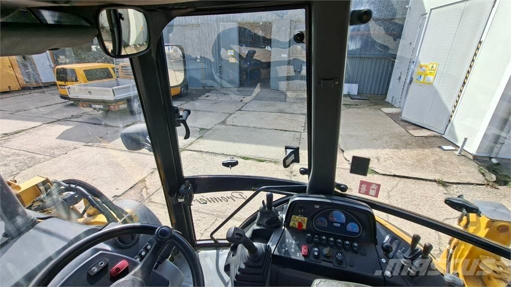 CAT 432 E 4X4 Būvniecība- Citi