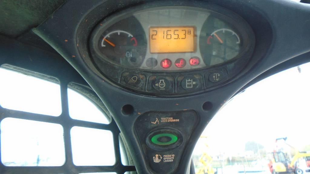 Bobcat T 450 Lietoti riteņu kompaktiekrāvēji