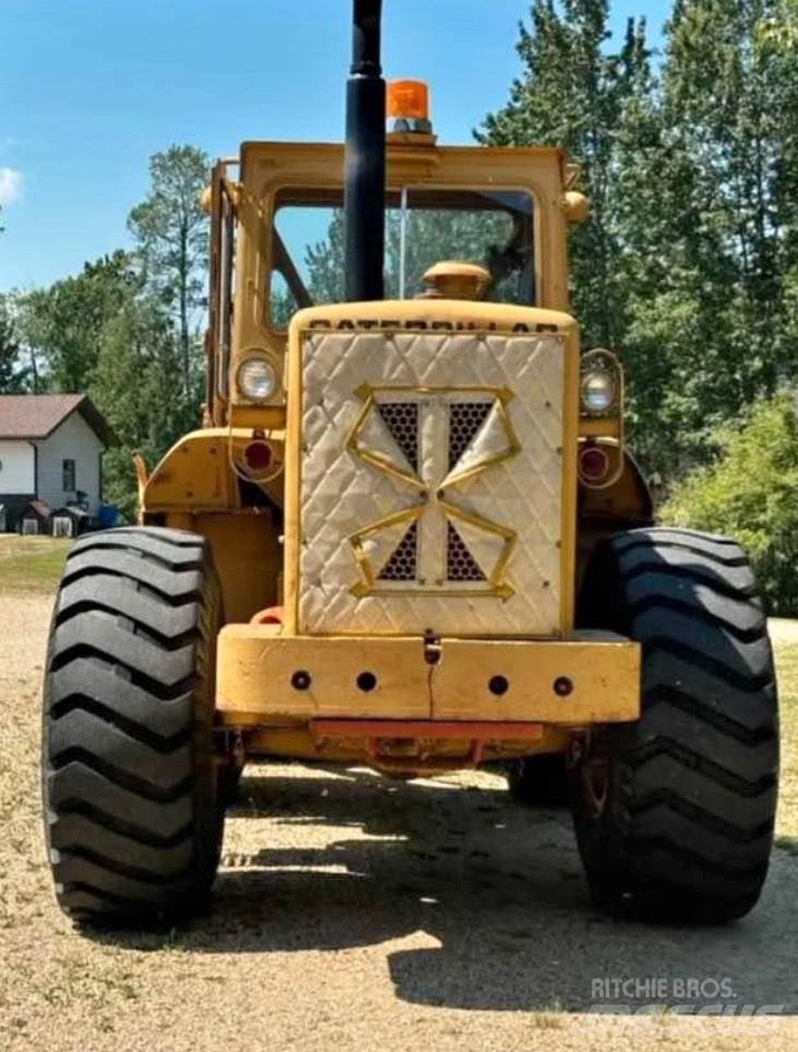 CAT 966 C Iekrāvēji uz riteņiem