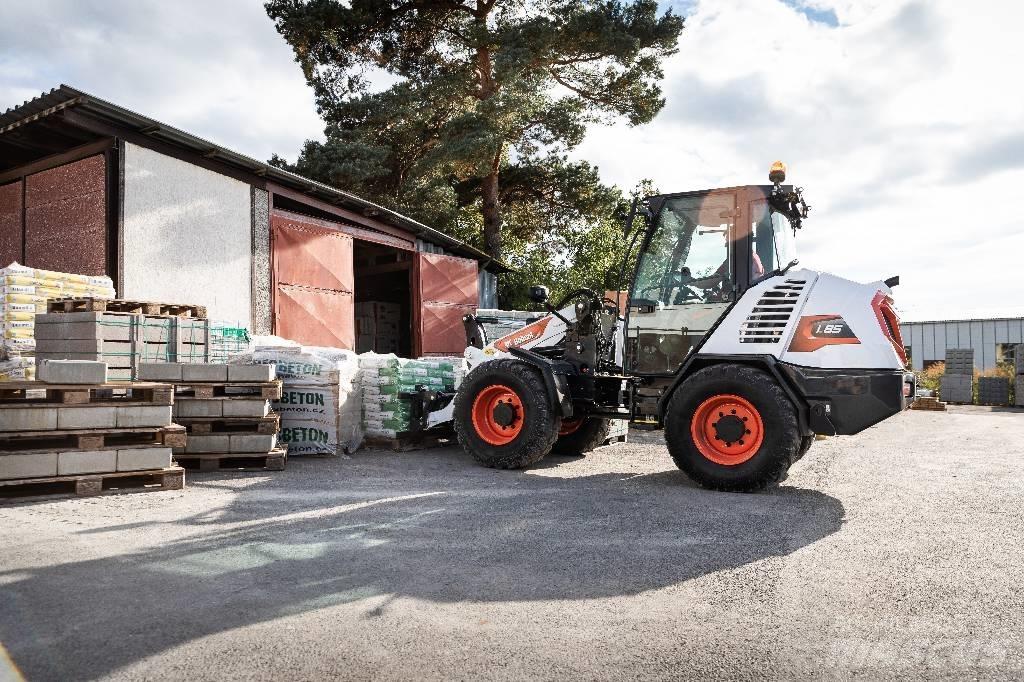 Bobcat L 85 Iekrāvēji uz riteņiem