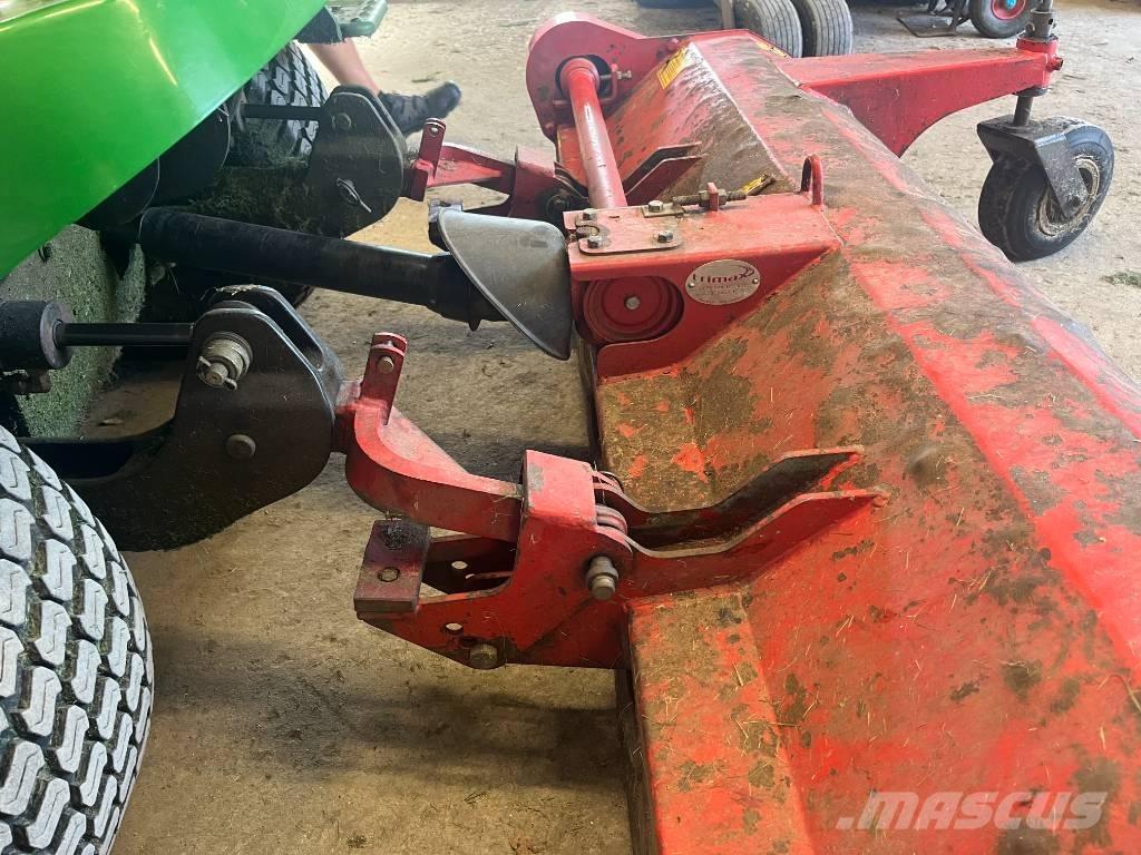 Trimax F2K 185 FJ Mauriņa traktors