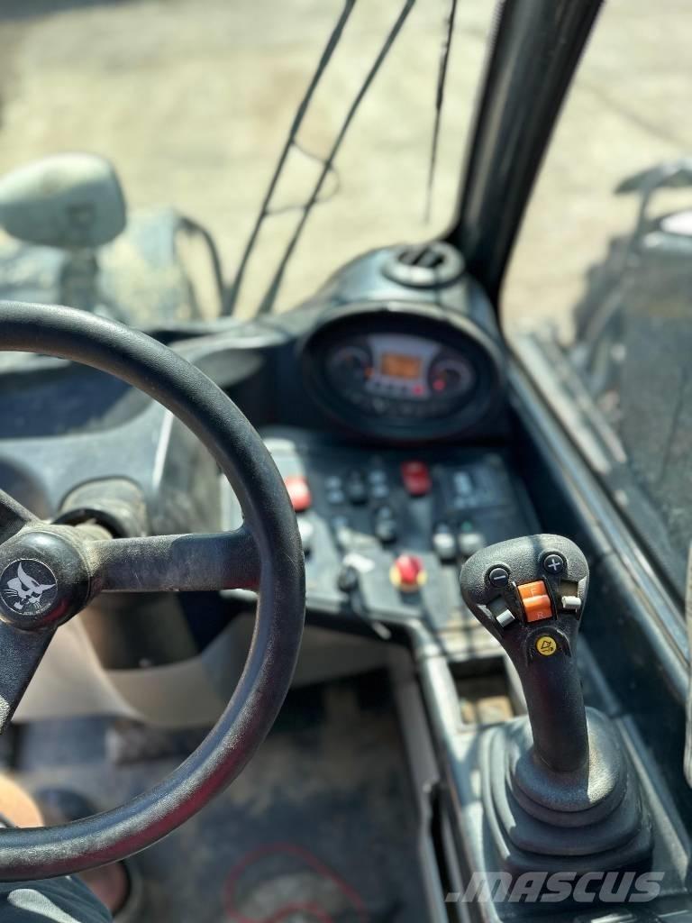 Bobcat TL 30.60 Teleskopiskie manipulatori