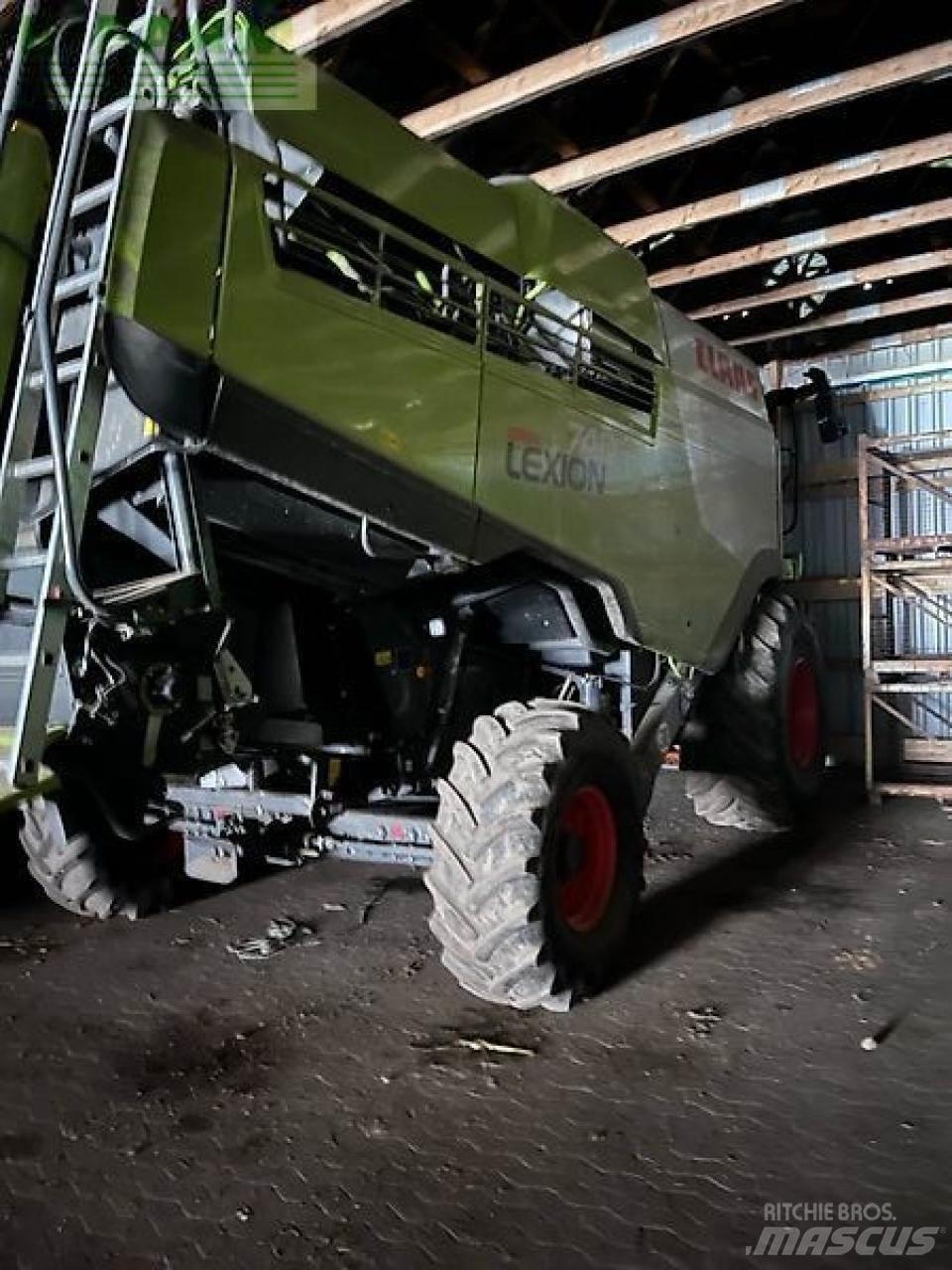 CLAAS lexion 740 Ražas novākšanas kombaini