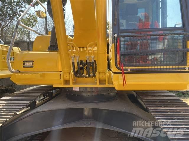 Komatsu PC 220-8 Kāpurķēžu ekskavatori