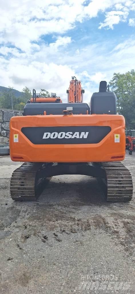 Doosan DX 225 LC-7 Kāpurķēžu ekskavatori