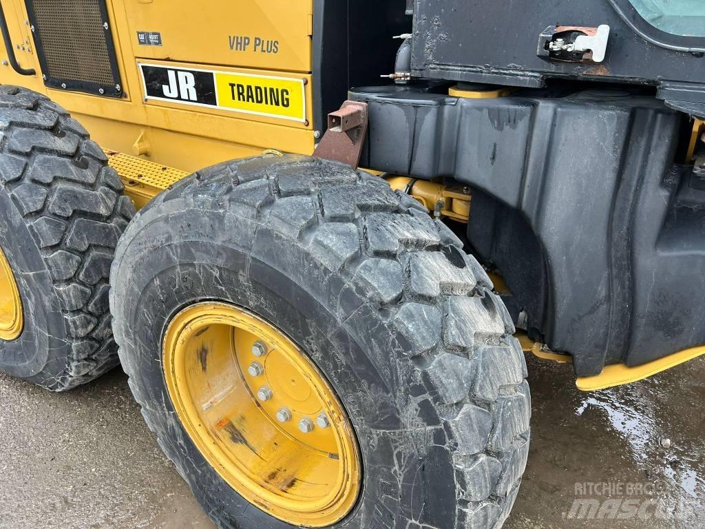 CAT 140 M AWD Greideri