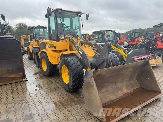Volvo L 30 G Iekrāvēji uz riteņiem