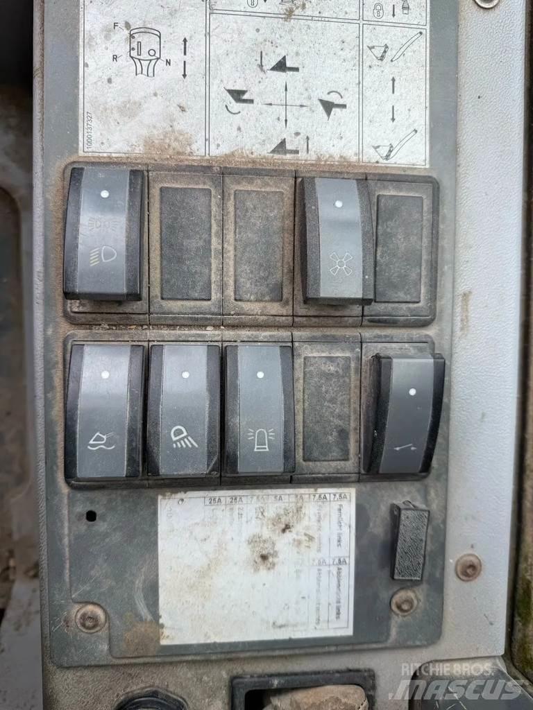 Kramer 850 Iekrāvēji uz riteņiem