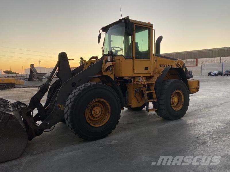 Volvo L 90 E Iekrāvēji uz riteņiem