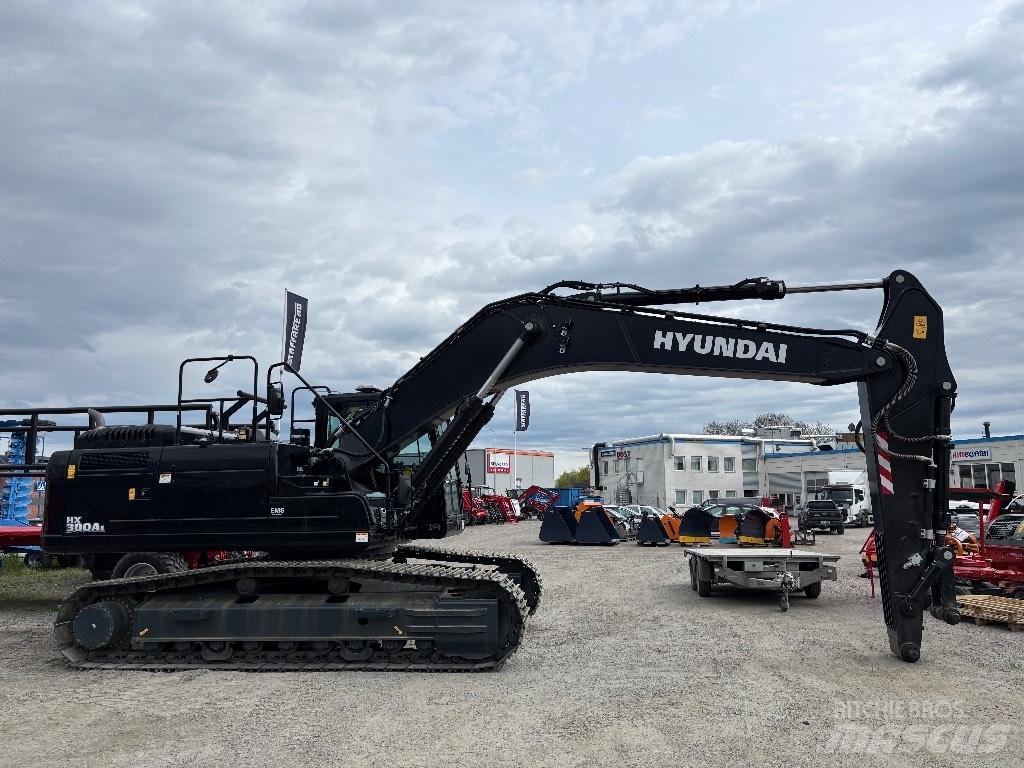 Hyundai HX300A L Kāpurķēžu ekskavatori