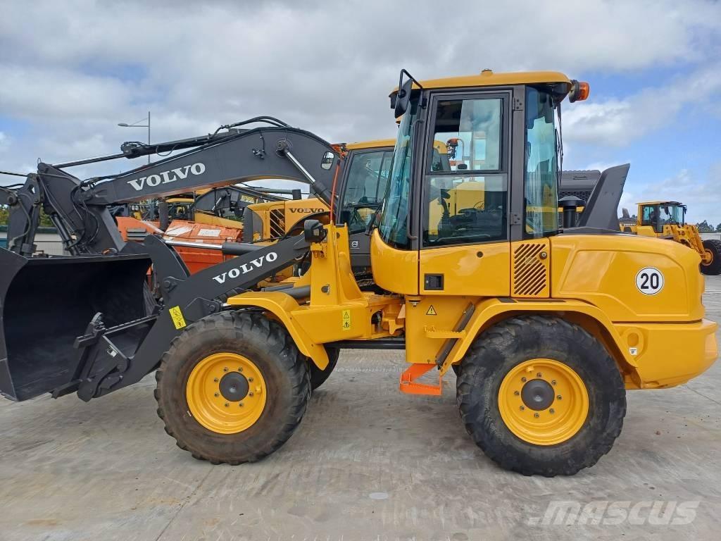 Volvo L 35 G Iekrāvēji uz riteņiem