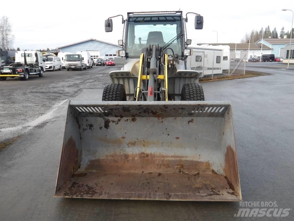 Kramer 8105 Iekrāvēji uz riteņiem