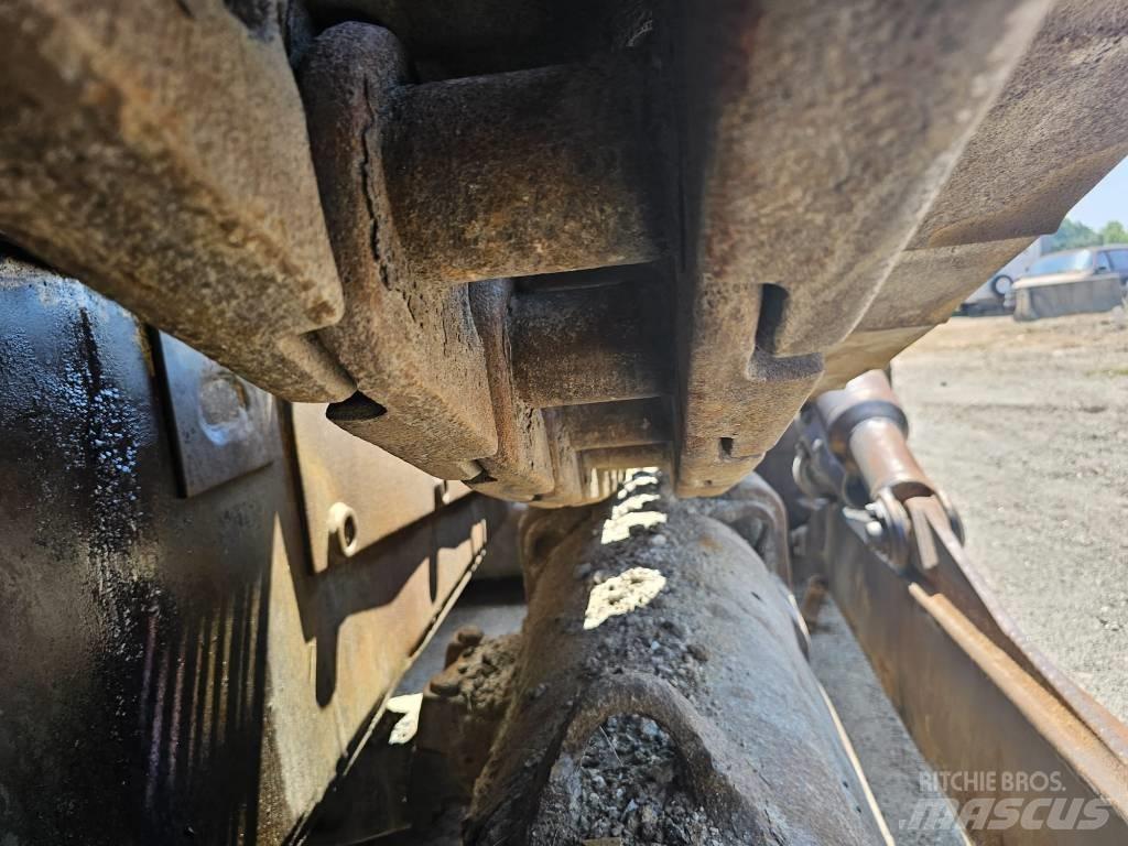 CAT D8L Kāpurķēžu buldozeri