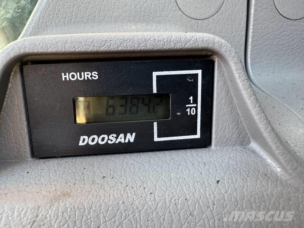 Doosan DX 180 LC-5 Kāpurķēžu ekskavatori