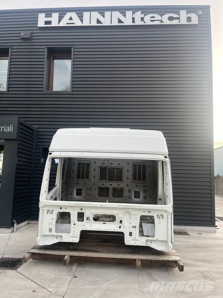 Iveco EUROSTAR Kabīnes un interjers