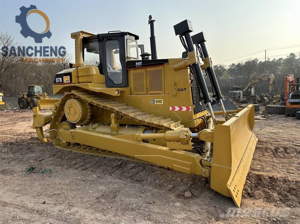 CAT D 7 R Kāpurķēžu buldozeri