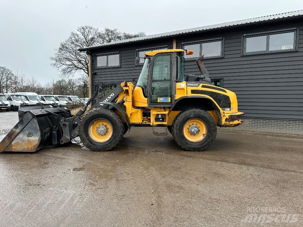 Volvo L45G Iekrāvēji uz riteņiem