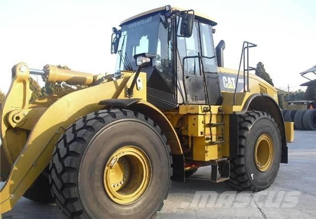 CAT 966F Iekrāvēji uz riteņiem