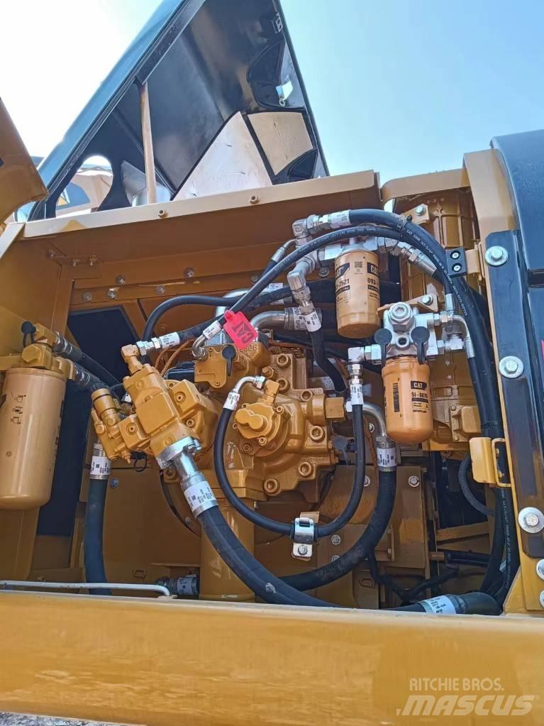 CAT CAT336D2 Kāpurķēžu ekskavatori