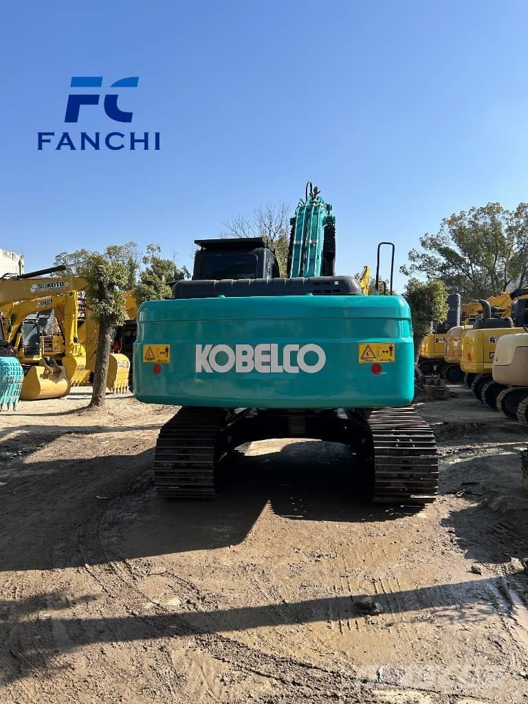 Kobelco SK 200 Kāpurķēžu ekskavatori
