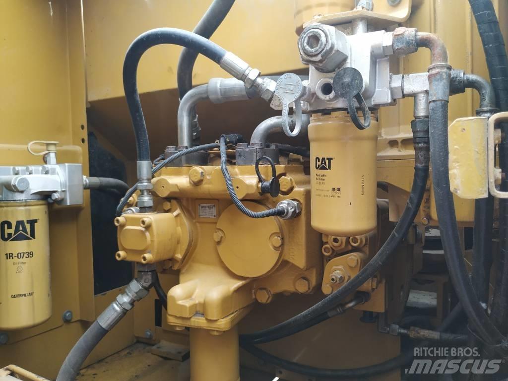 CAT 320 D Kāpurķēžu ekskavatori