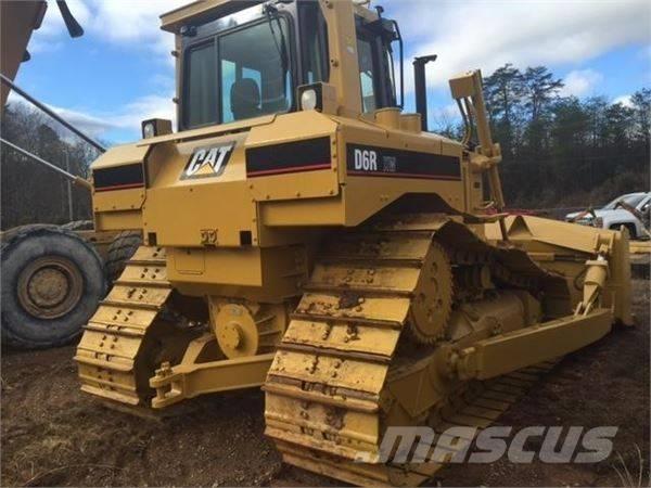 CAT D 6 R Kāpurķēžu buldozeri