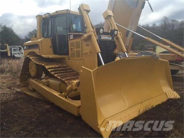 CAT D 6 R Kāpurķēžu buldozeri