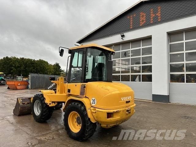 Volvo L 35 B Iekrāvēji uz riteņiem