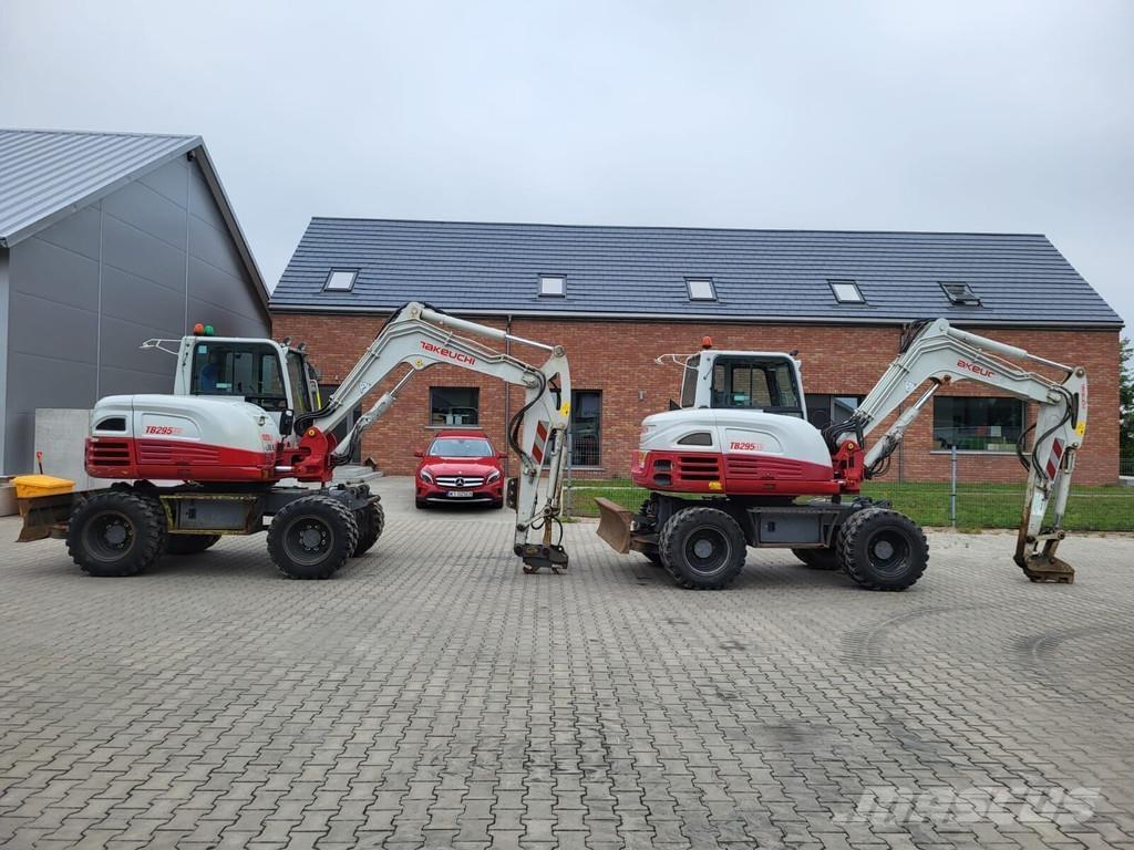 Takeuchi TB295W Vidēja lieluma ekskavatori 7 t - 12 t