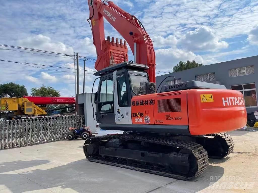 Hitachi ZX 200 C LC Kāpurķēžu ekskavatori