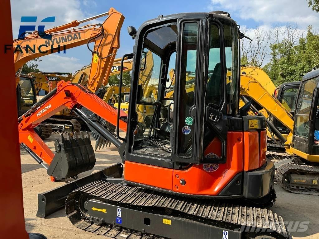 Hitachi ZX 50 U-2 Kāpurķēžu ekskavatori